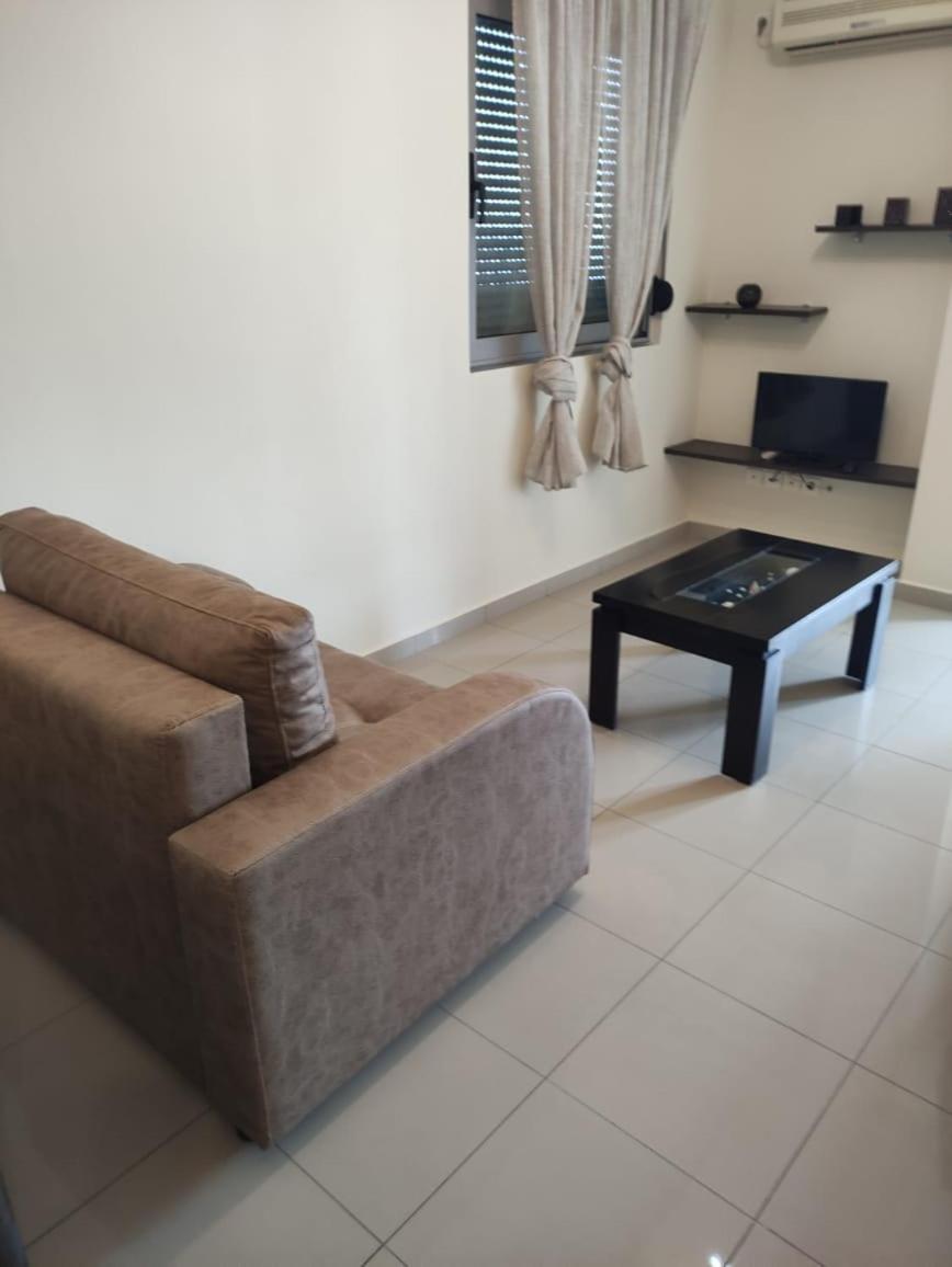סרנדה Adam Apartments מראה חיצוני תמונה