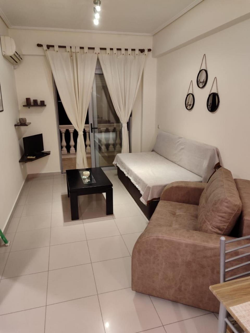 סרנדה Adam Apartments מראה חיצוני תמונה